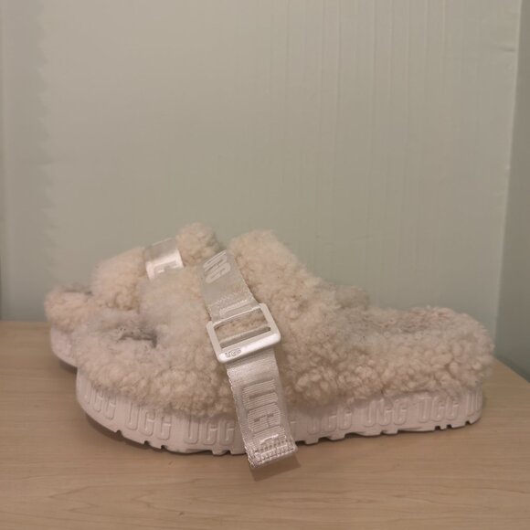 UGG Fluffita Shearling Platform Slippers – Cream | Size 8 | Gently Used - Picture 3 of 12
